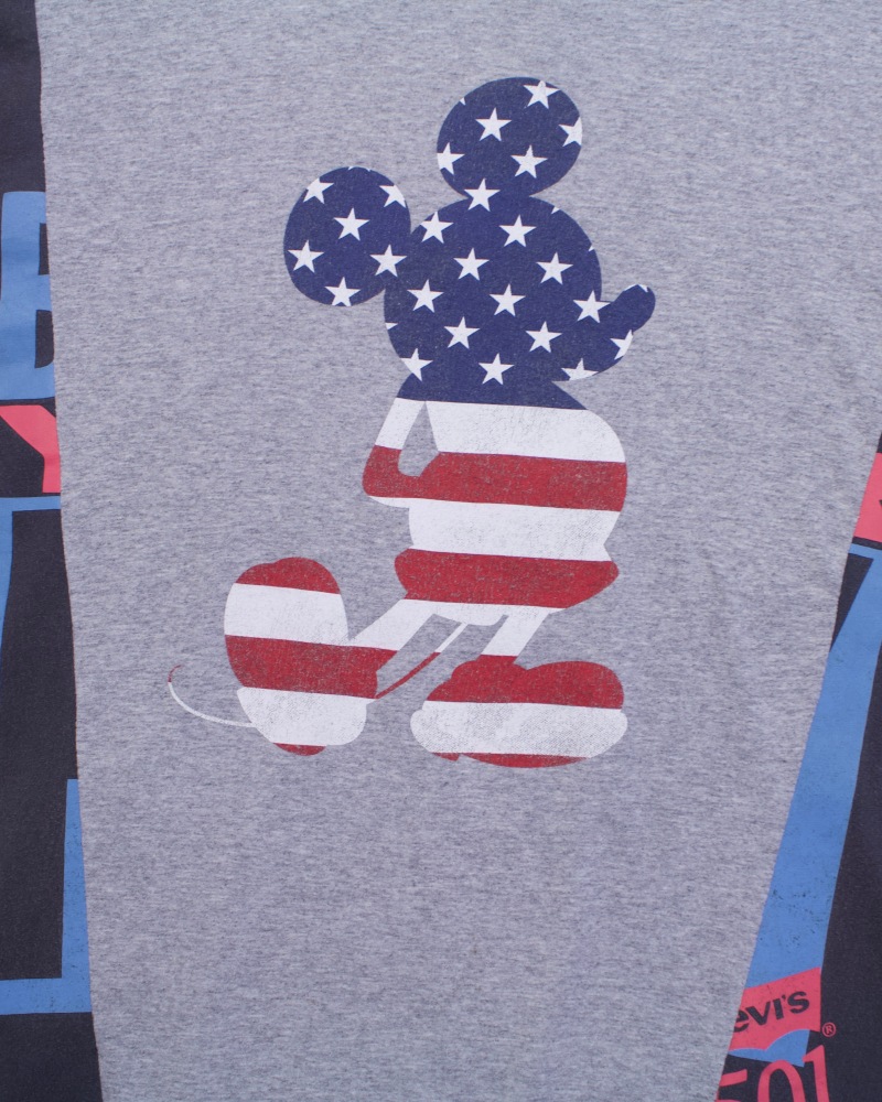 GVGV BLACK ジーヴィージーヴィーブラック T-shirts (GREY×D.GREY)