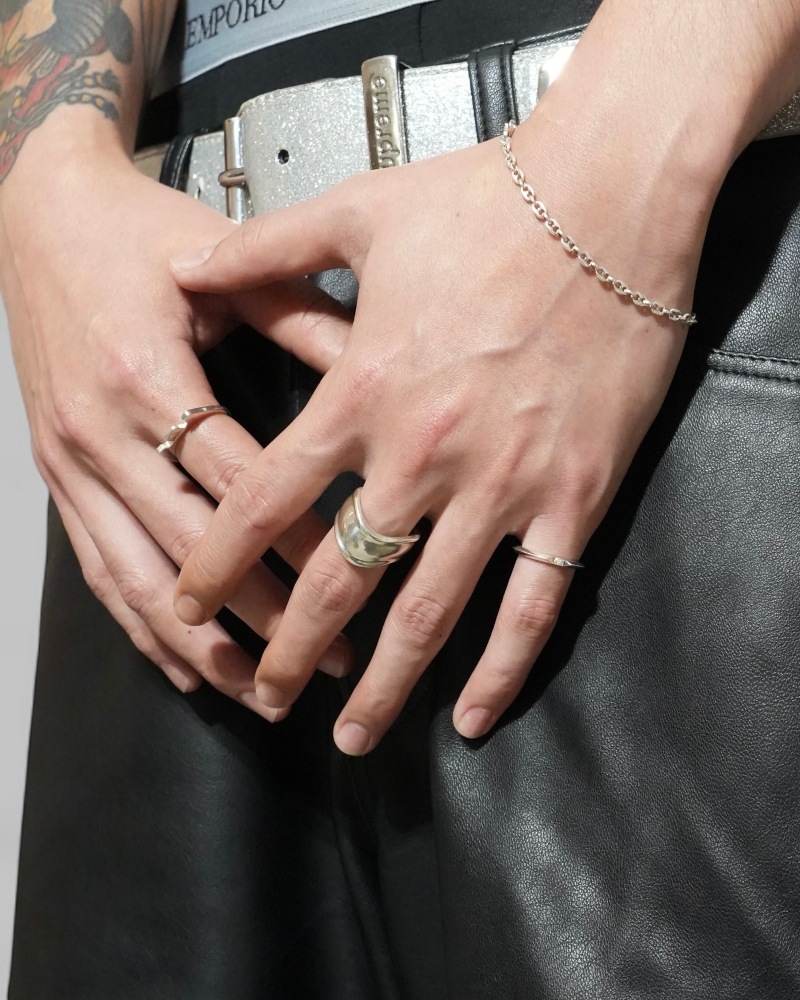 ephemeral エフェメラル triangle eye ring (with daiamond)