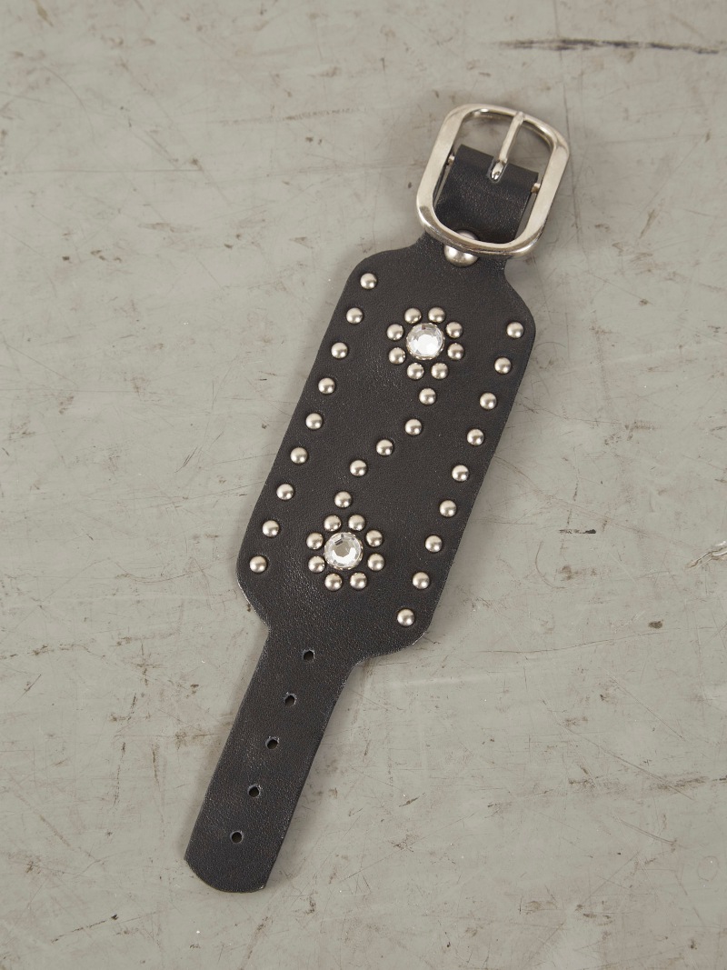 NVRFRGT ネヴァーフォーゲット 24SS CRYSTAL STUDDED LEATHER BRACELET