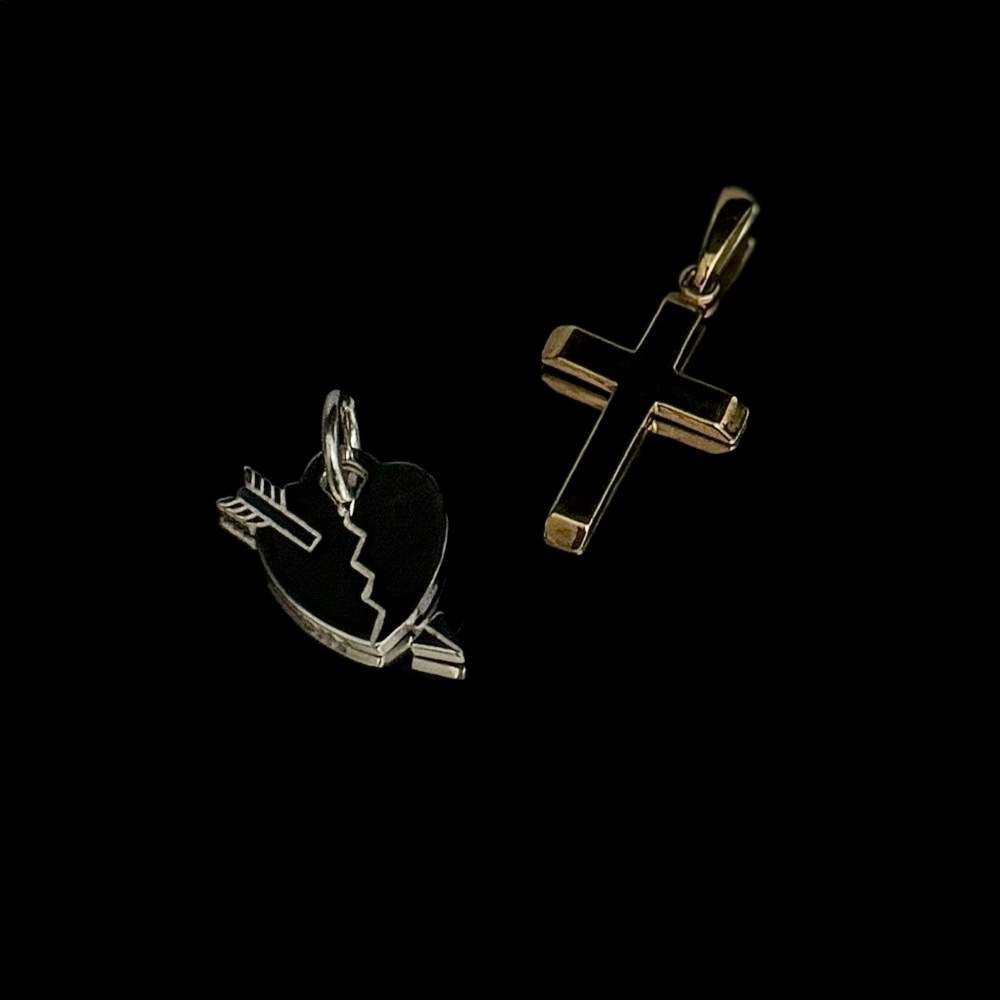 ephemeral エフェメラル reversible broken heart top (gold)