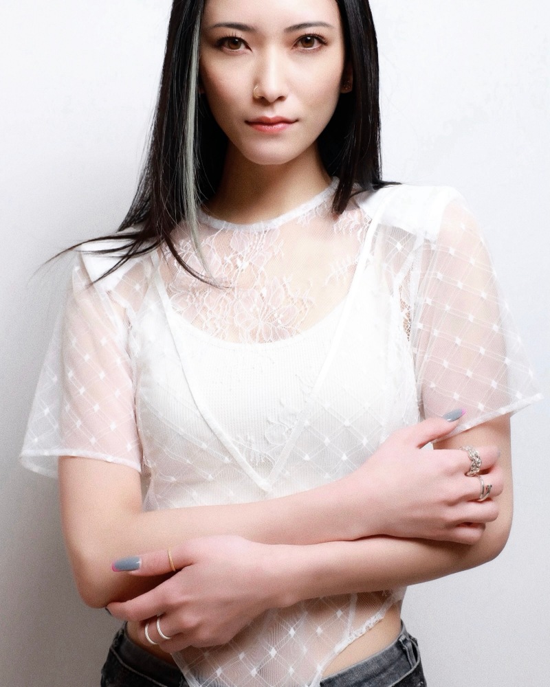 ephemeral エフェメラル stud cut-off ring