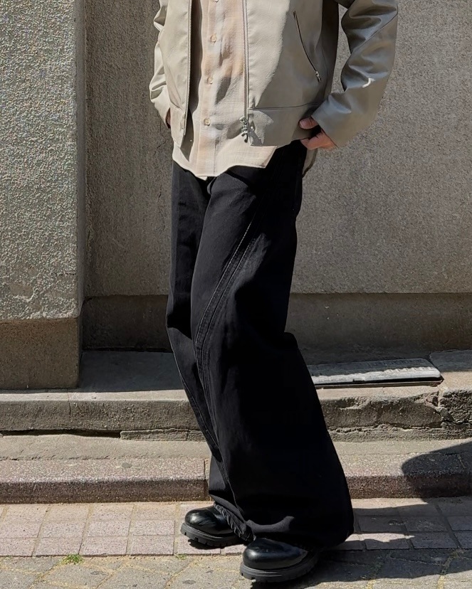 【NVRFRGT】3D Twisted Wide Leg Jeans NVRFRGT - 【残りわずか】3D Twisted Wide Leg Jeans | ACRMTSM
