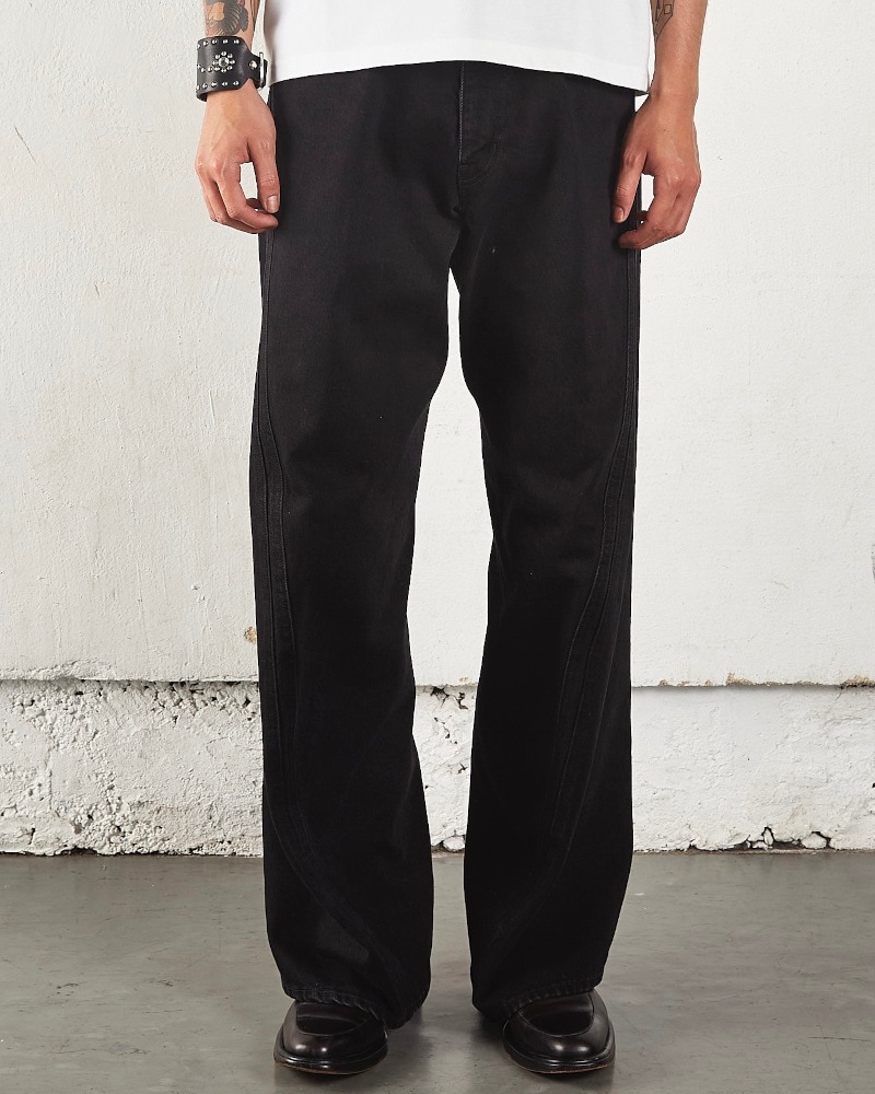 NVRFRGT ネヴァーフォーゲット “3D TWISTED JEANS NVRFRGT 25AW 1st delivery 