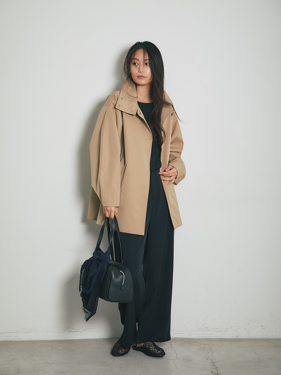 AEFRE エフレ スタンドカラードルマンタフタハーフ丈コート ブラック Outer | AEFRE