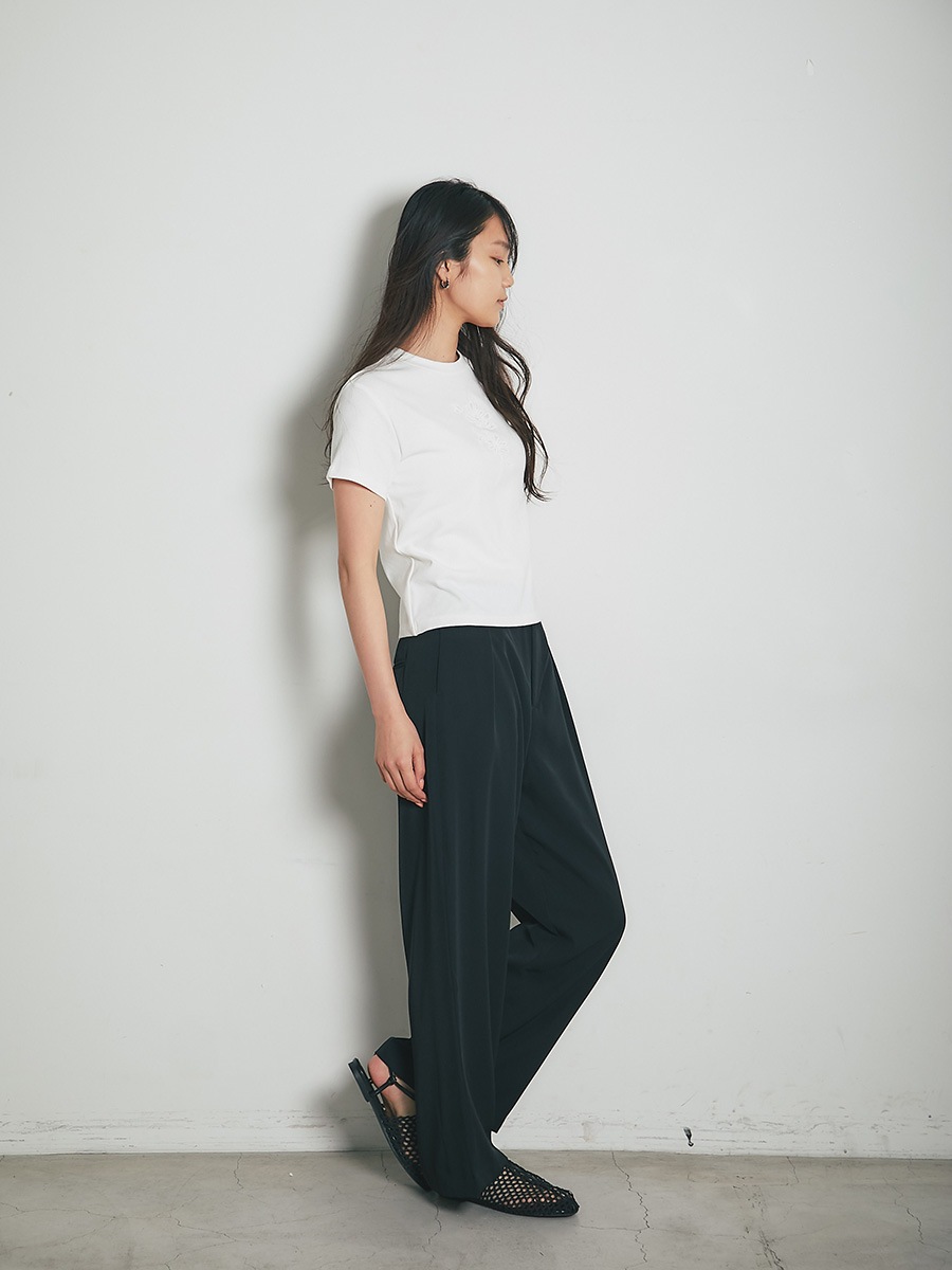 タックストレートパンツ | Pants | AEFRE