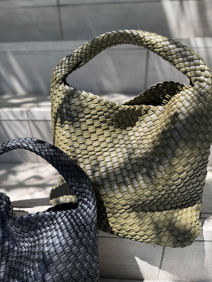 アンティプリマ　ゴールド編み込みトートバッグ 編み込みトートバッグ | Bags | AEFRE