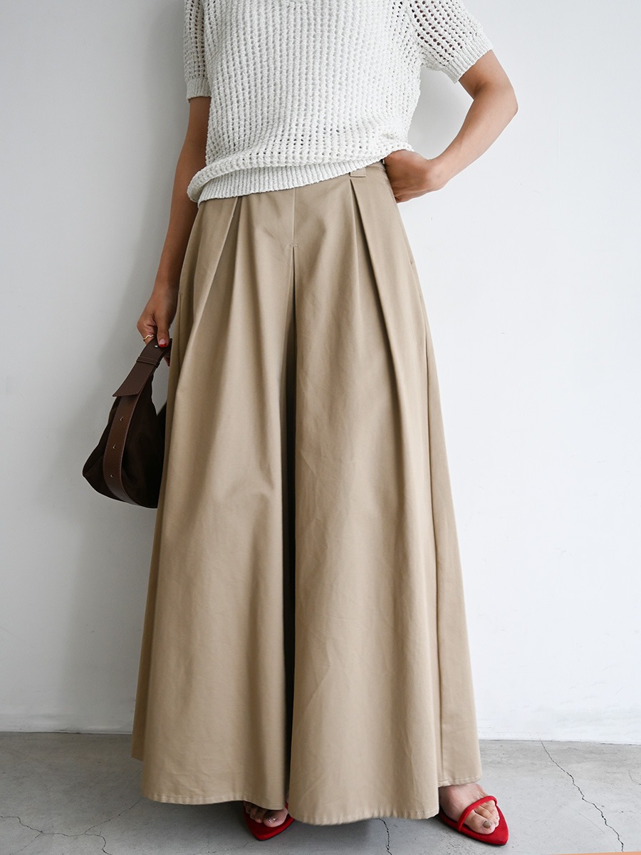 BEIGE(sizeF/SP)予約受付中》タックチノスカート風パンツ | Pants | AEFRE