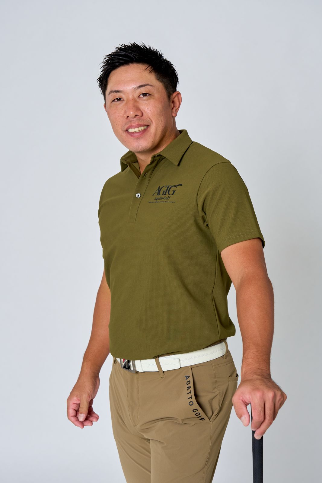 【新品】AGATTO GOLF カーキ Tシャツ　定価：26,500円 AGTG Classic Polo KHAKI | TOPS | 【公式】AGATTO（アガット）