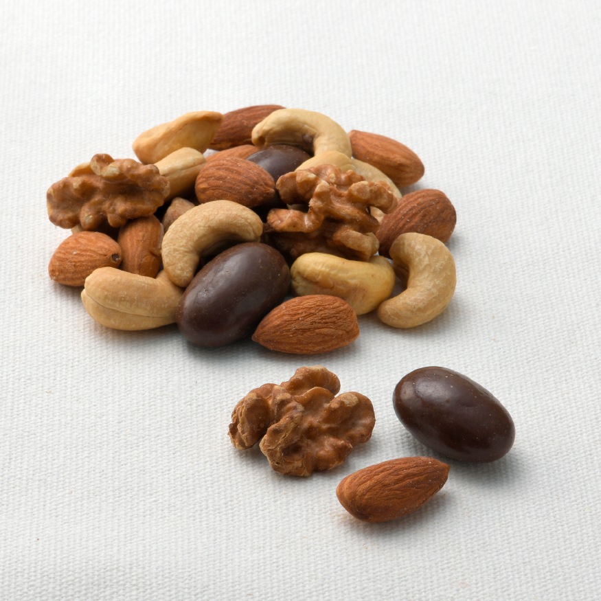 チョコっとリッチな油で揚げないハイクオリティナッツ