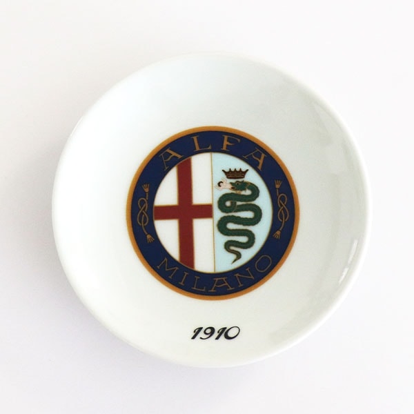 『アルファロメオ』歴代エンブレム有田焼 豆皿　8種 アルファロメオ』歴代エンブレム有田焼 豆皿 8種 - メルカリ