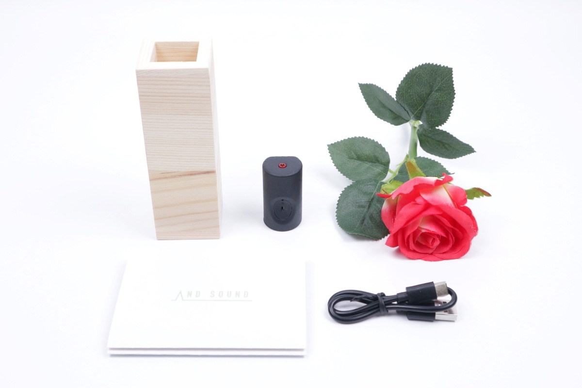 新シングルアレンジメント　バラ（赤）1本セット(花瓶：木製)