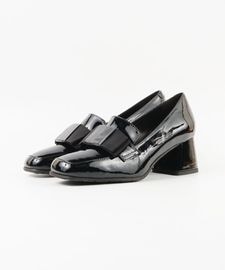 エナメルリボンパンプス　/　LUCA CH840-VA