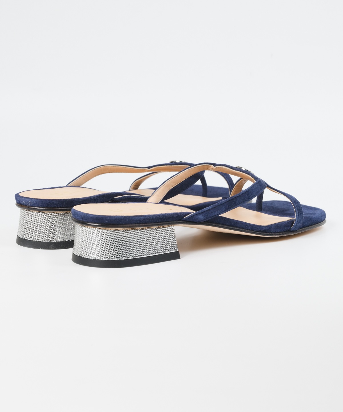 uni's room■3color ワイドツイストサンダル SS-SS24-32 SHek [シック] ｜ ヨーロッパを中心に、世界各地の上質で洗練