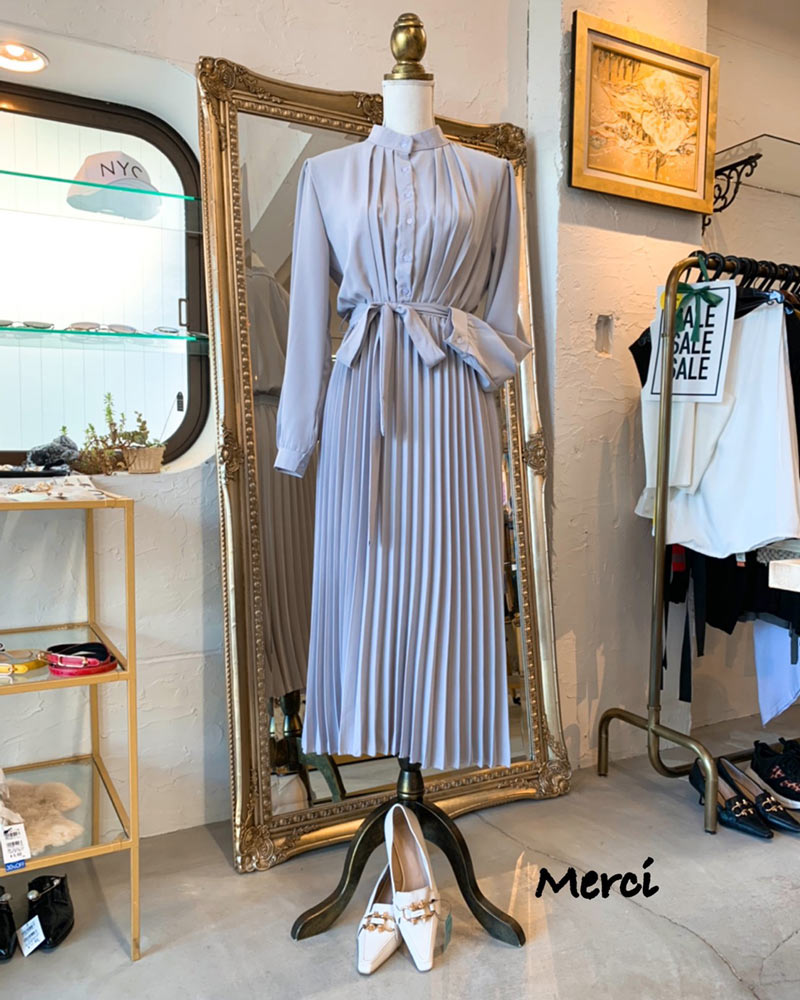 シフォンプリーツワンピース