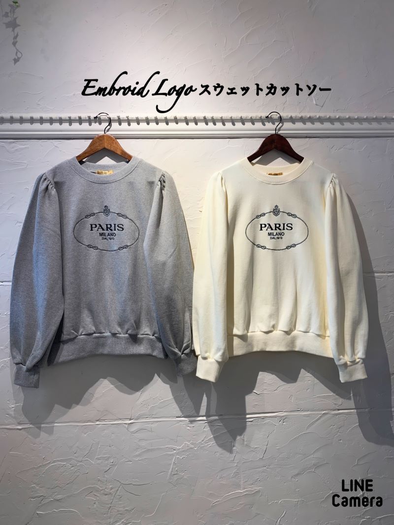 Embroid PARIS　Logoスウェット