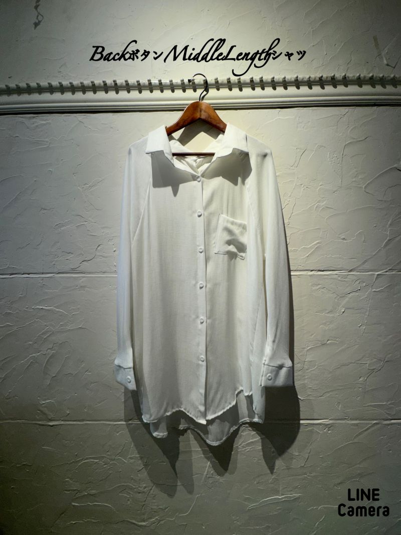 BackボタンMiddleLengthシャツ