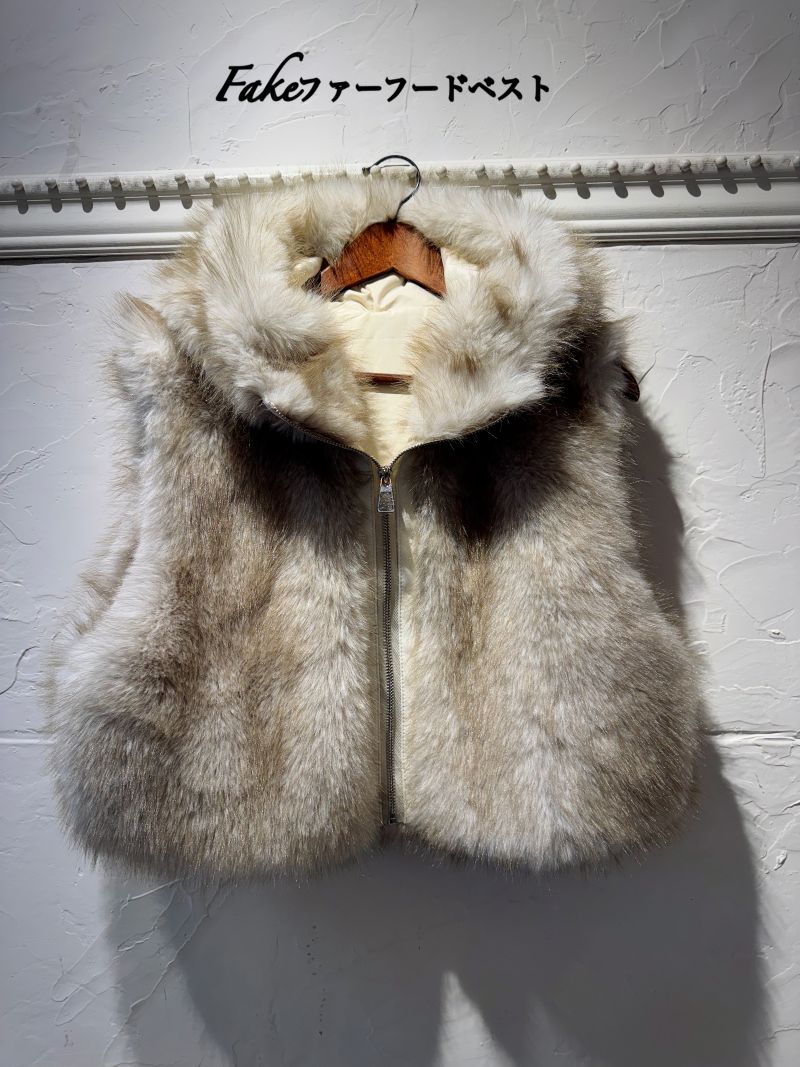 Fakeファーフードベスト