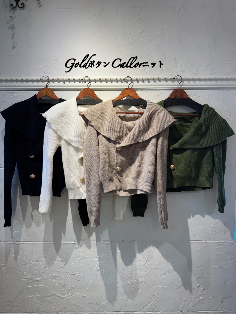 GoldボタンCallorニット
