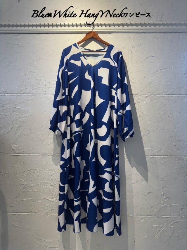 Blue×WhiteBotanicalVNeckワンピース