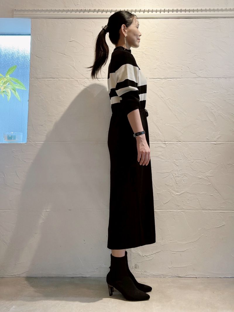 WhiteLineZipperニットワンピース