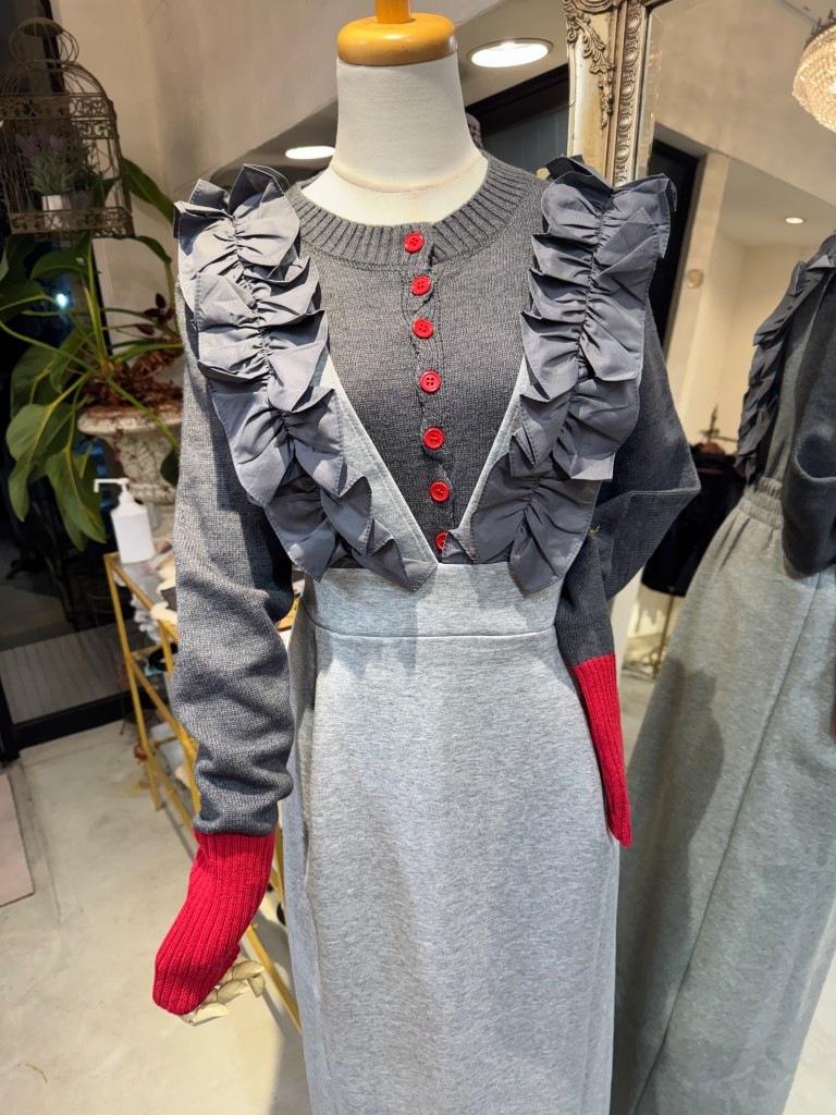 Shoulderフリルサロペットスカート