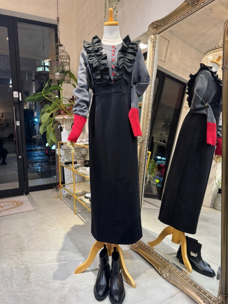 Shoulderフリルサロペットスカート