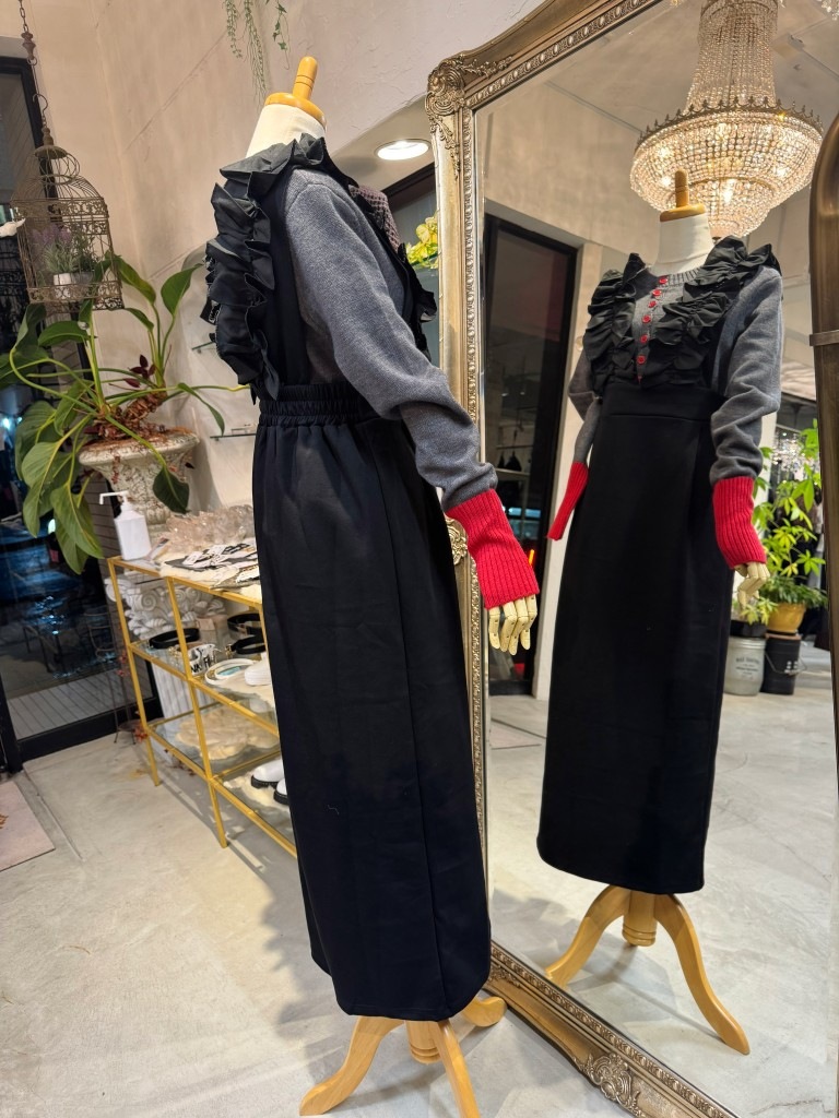 Shoulderフリルサロペットスカート