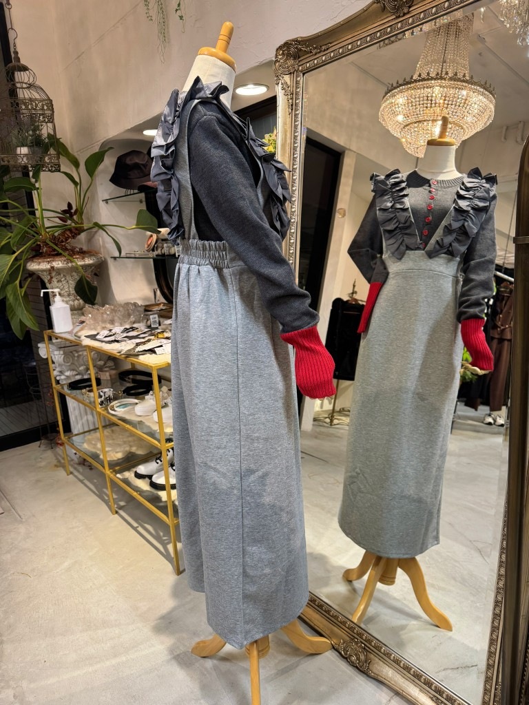 Shoulderフリルサロペットスカート