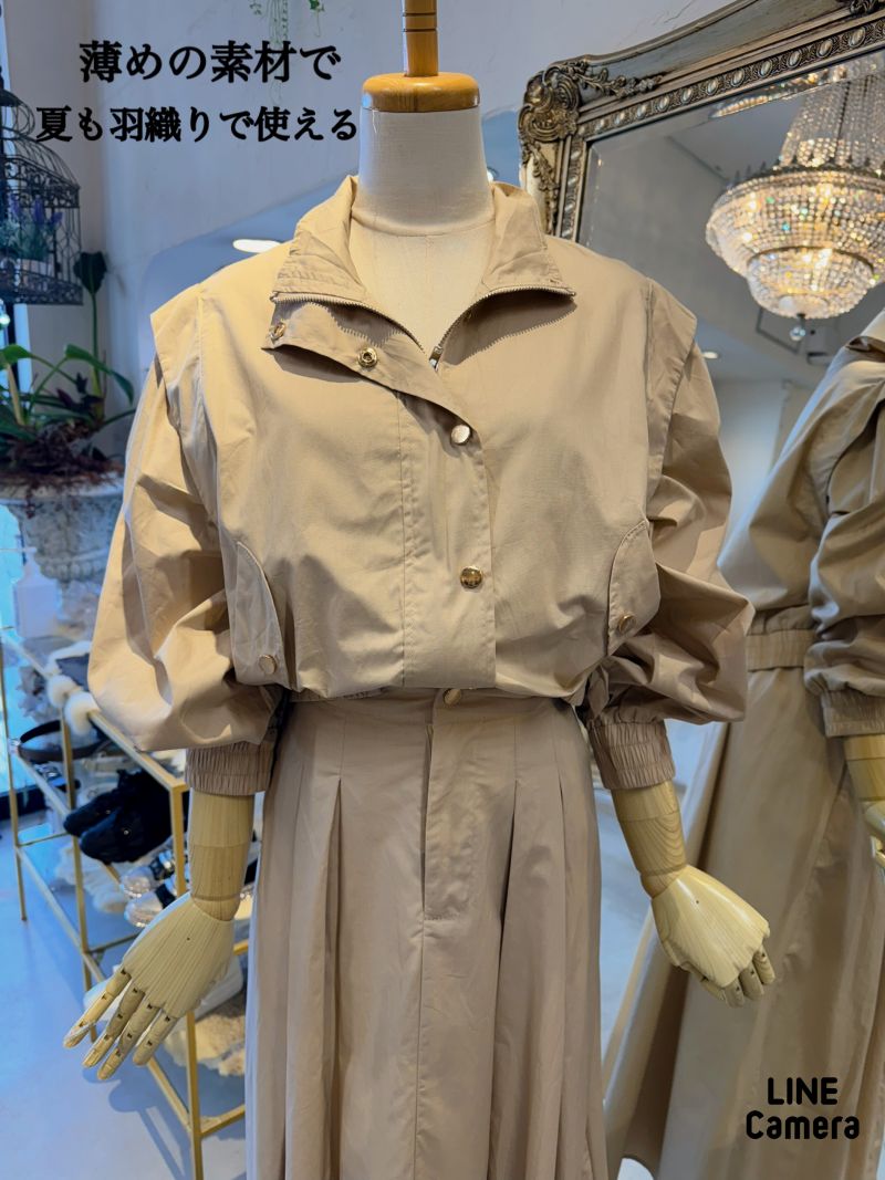 GoldボタンJacket+タックチノスカート