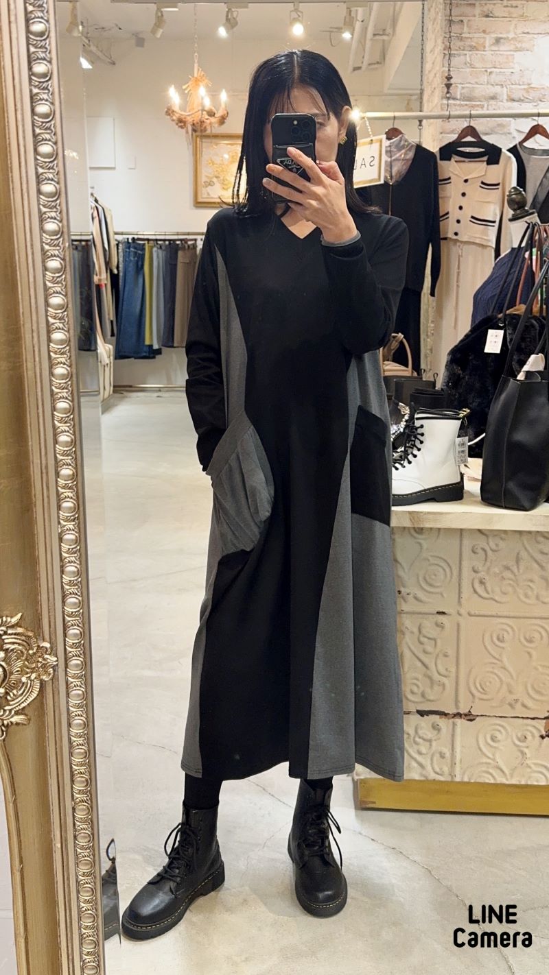 BycolorPocketデザインVネックワンピース