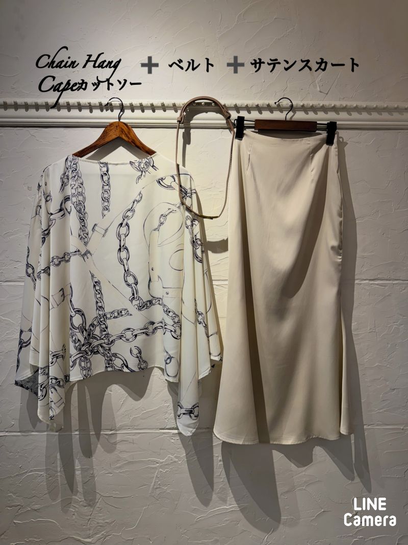 ChainHangケープカットソー+ベルト+サテンスカート3点Set
