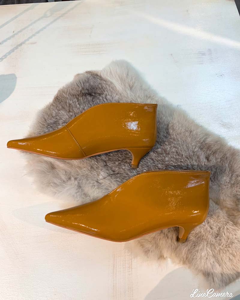 Pointed ブーティ