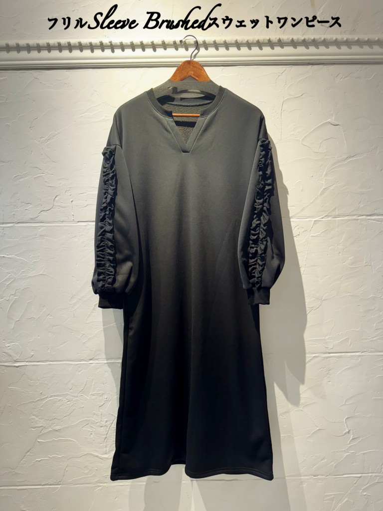 フリルSleeveBrushedスウェットワンピース