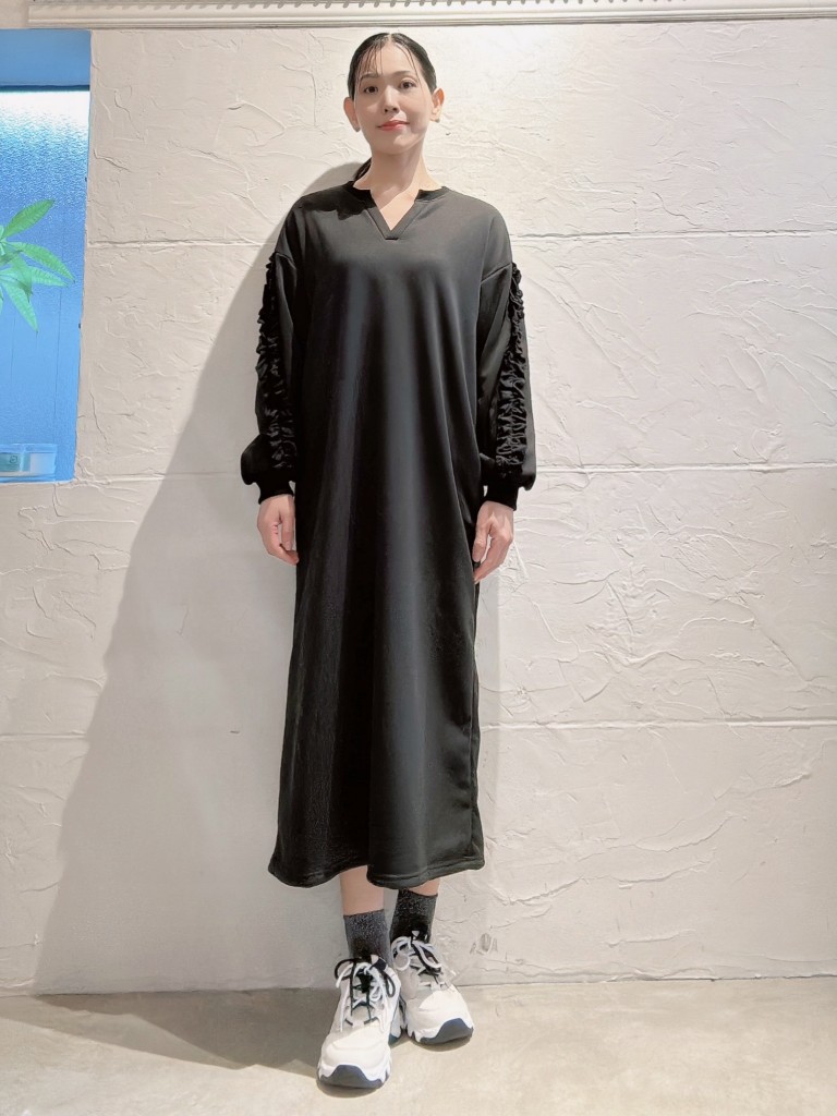 フリルSleeveBrushedスウェットワンピース