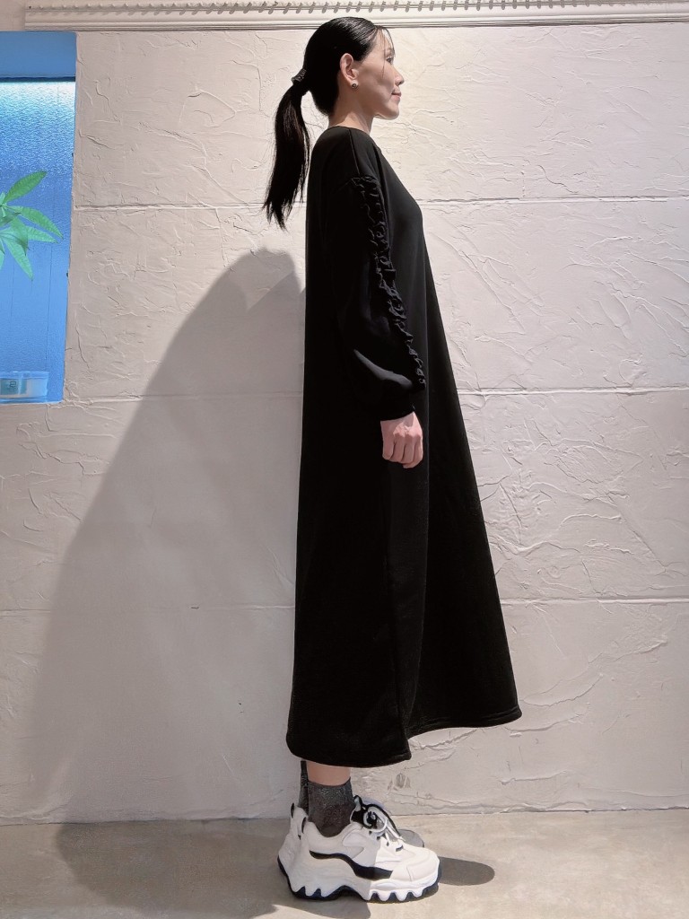 フリルSleeveBrushedスウェットワンピース