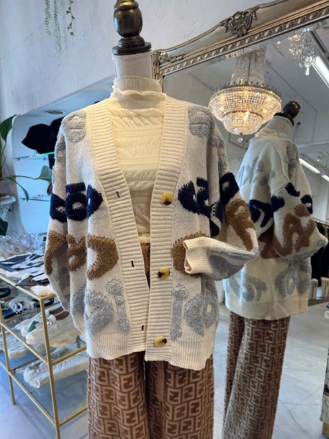 DimentionLetterカーディガン