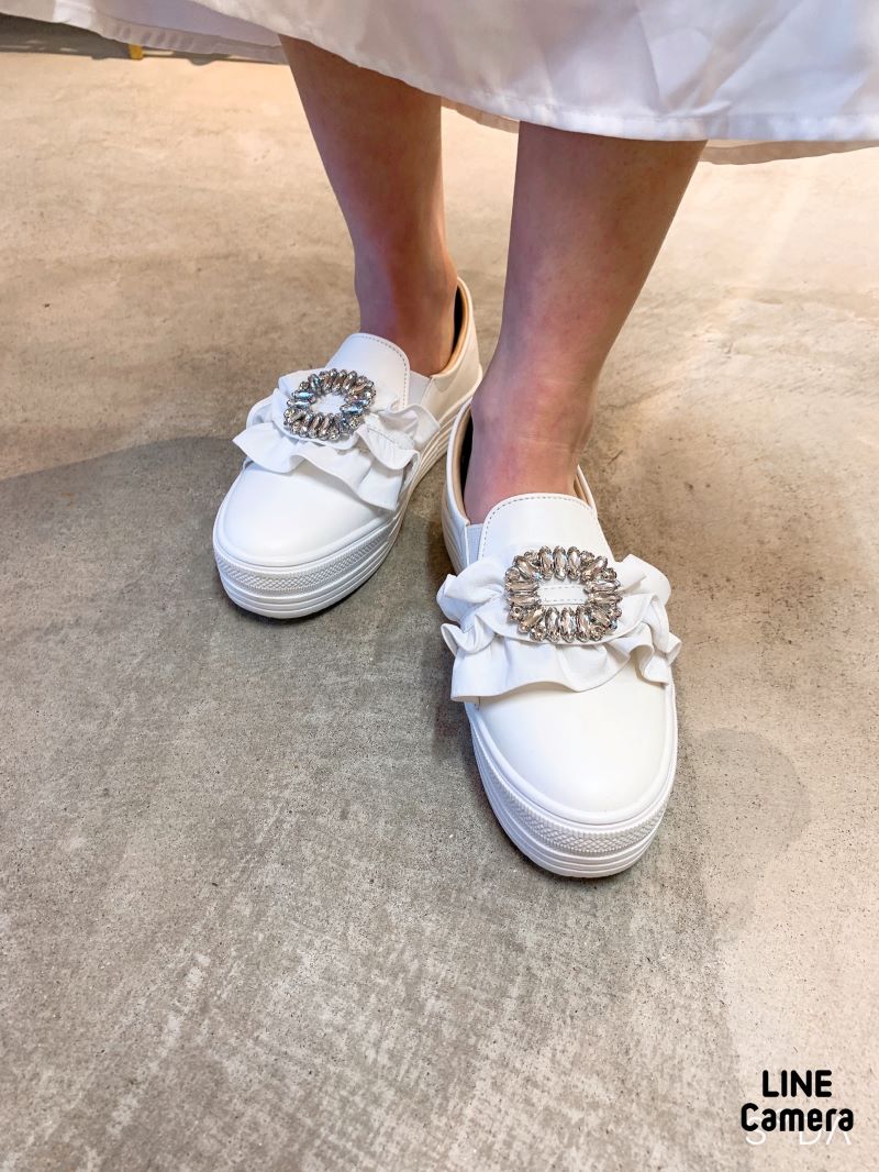 Bijourフリルスリッポン