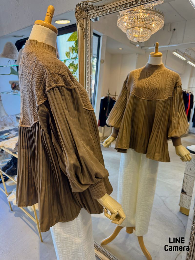 プリーツバルーンSleeveブラウスニット