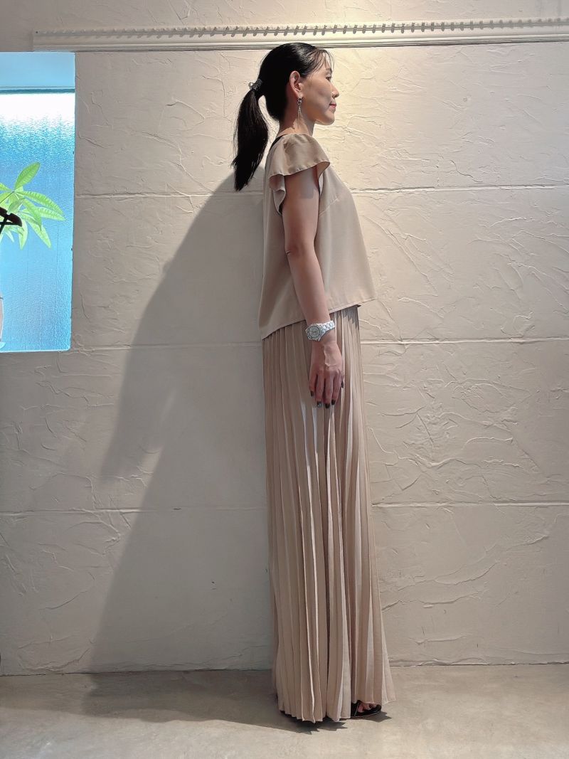 BeigeプリーツパンツSetup