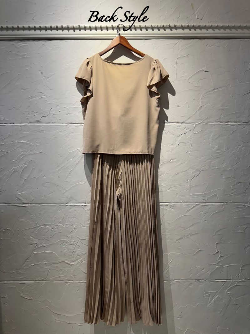 BeigeプリーツパンツSetup