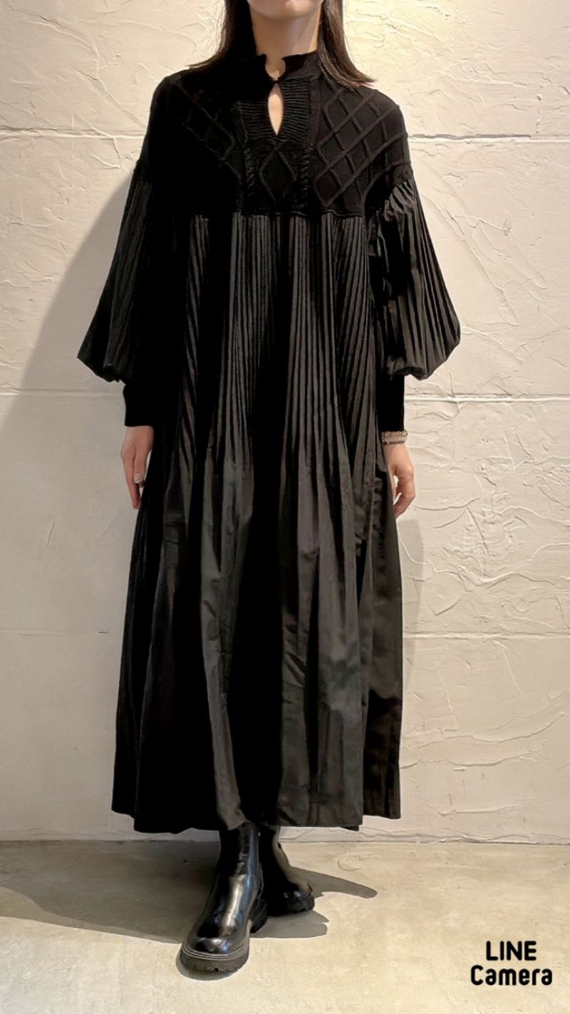 バルーンSleeveニットMixプリーツワンピース