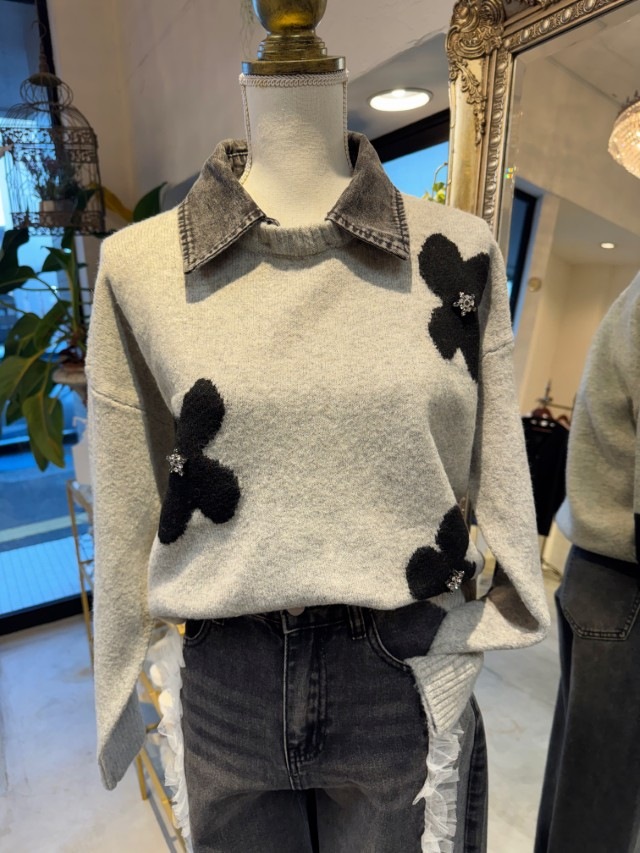 BlackDenimCallorFlowerビジューニット