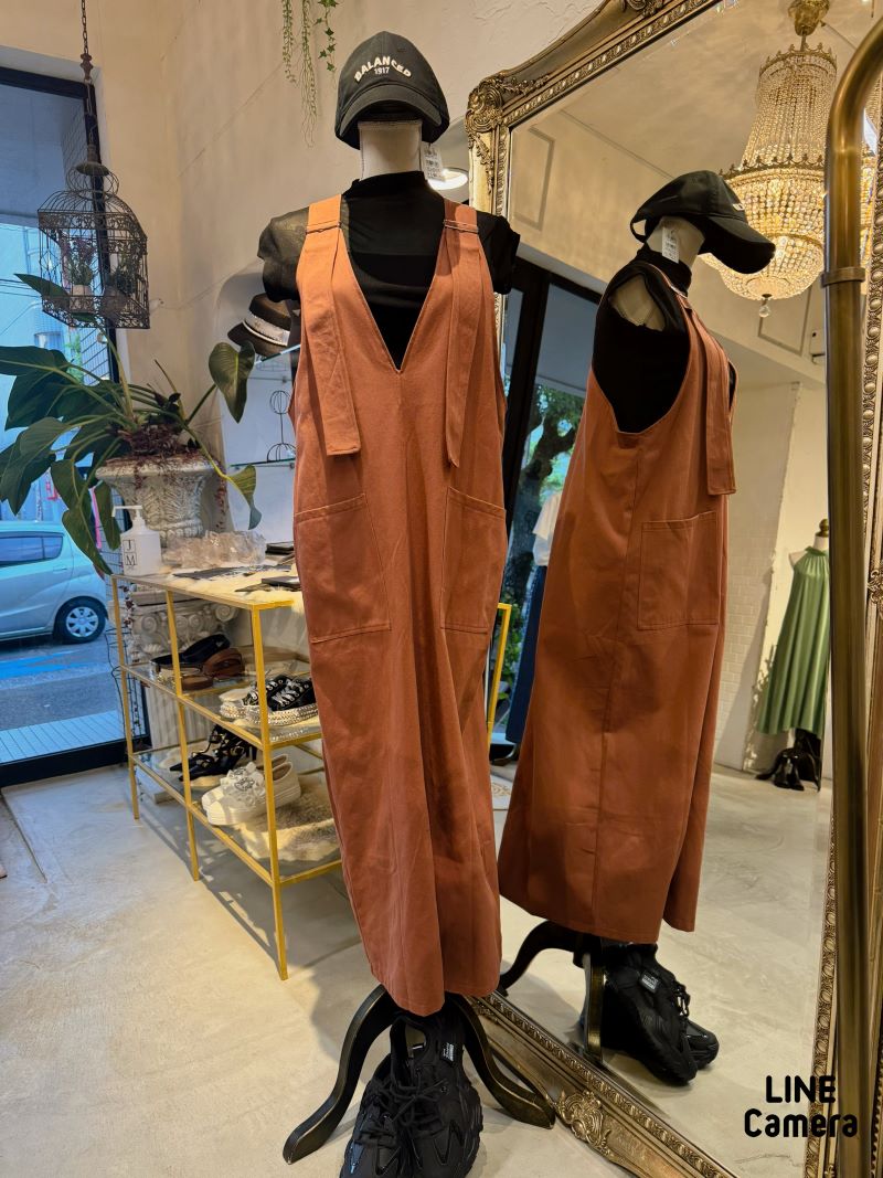 Thickストラップサロペットタイトスカート