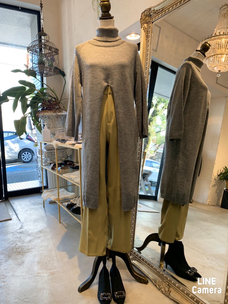 FrontスリットLongニットソー