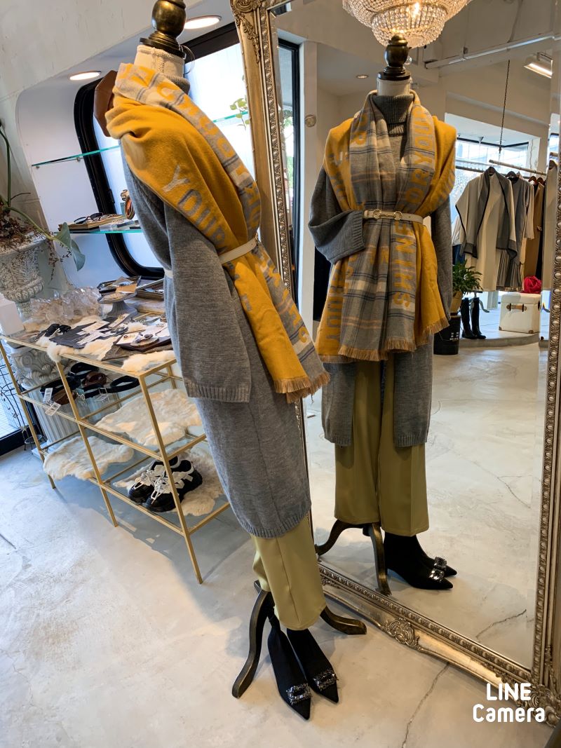 FrontスリットLongニットソー