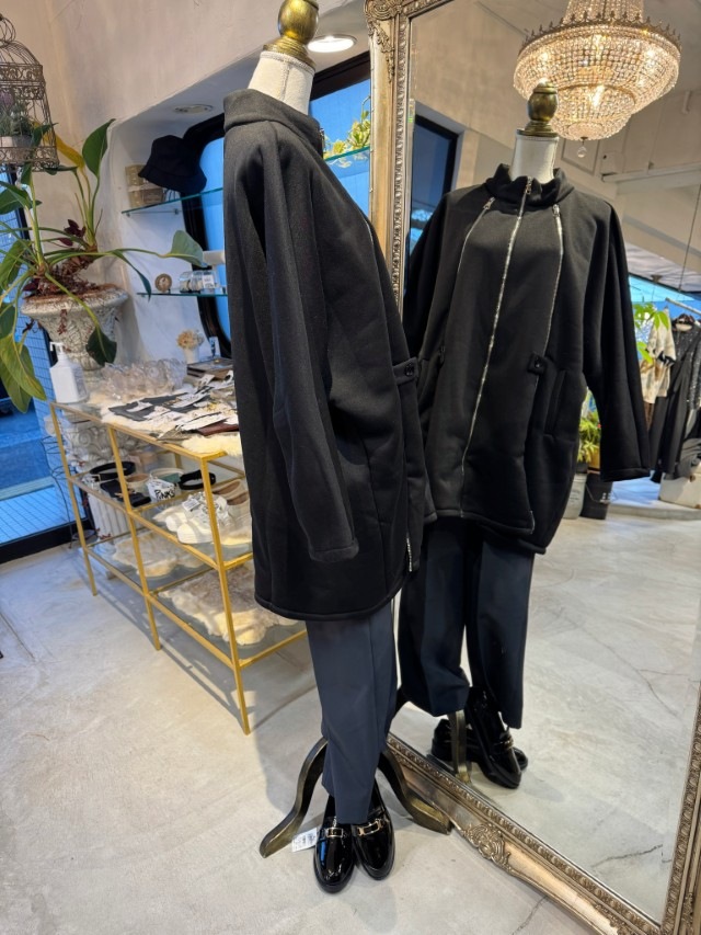 ZipperデザインBrushedケープコート