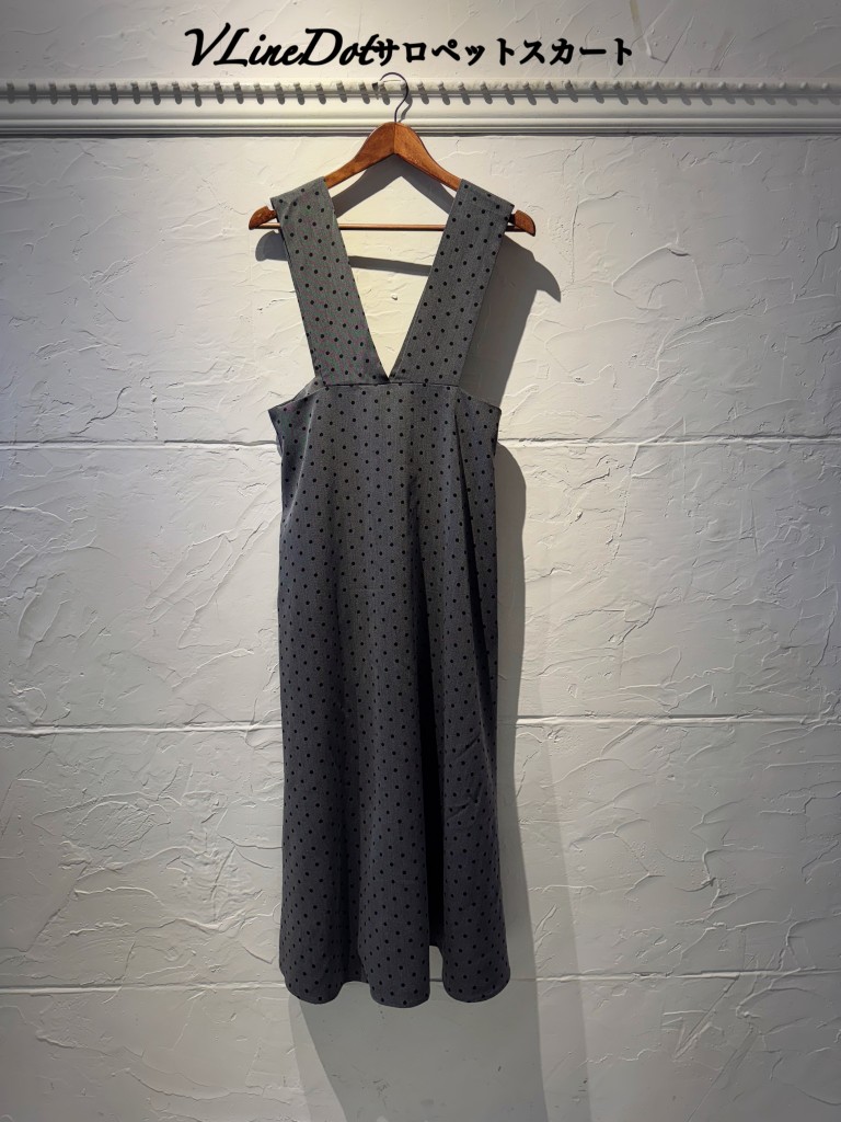 V Line Dotサロペットスカート
