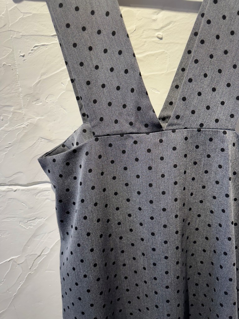 V Line Dotサロペットスカート