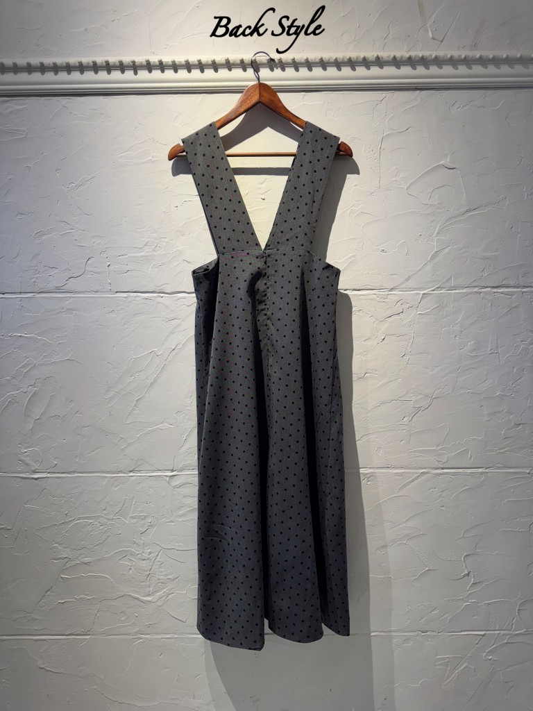 V Line Dotサロペットスカート