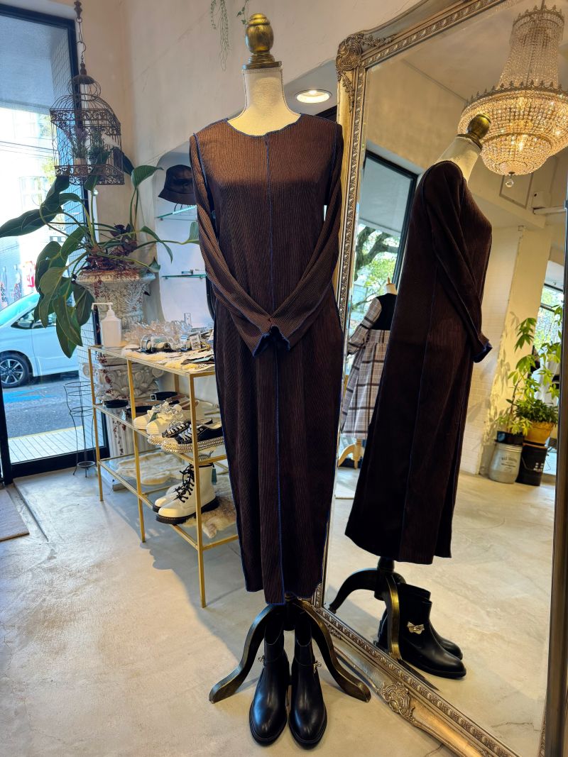 BlueLineBrownプリーツワンピース